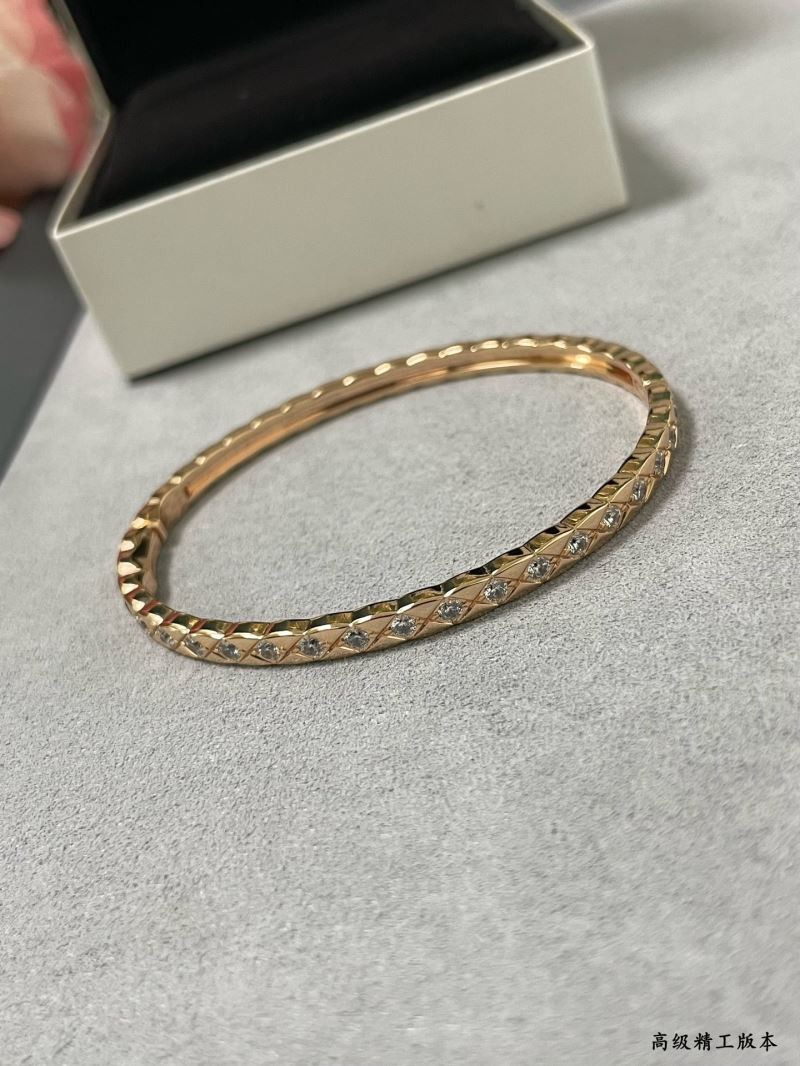 Ch**el bracelets
